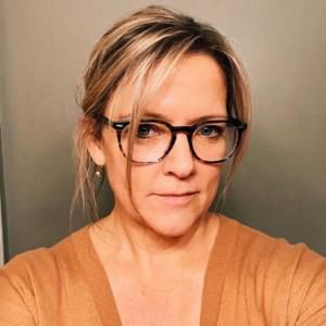 Meet your Posher, Sharon